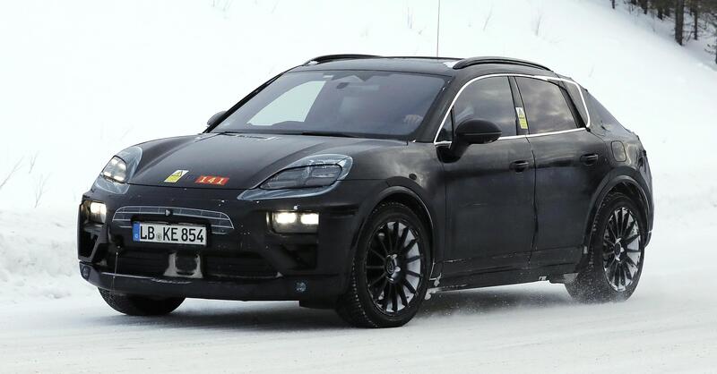 Porsche Macan EV 2023: la SUV 100% elettrica per affiancare Taycan nelle zero emissioni [FOTO SPIA]