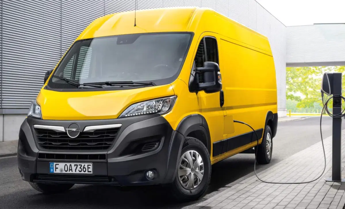 Opel Movano-e Furgone (2021-23) (6)