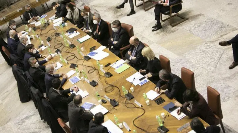 Crisi dell'auto: Giorgetti incontra la filiera e promette incentivi