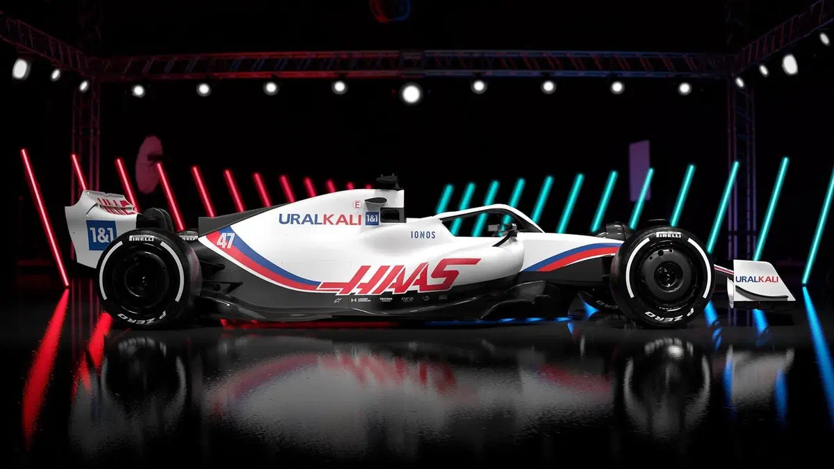 Formula 1. Haas, presentata la VF-22. È il primo sguardo al 2022 (2)