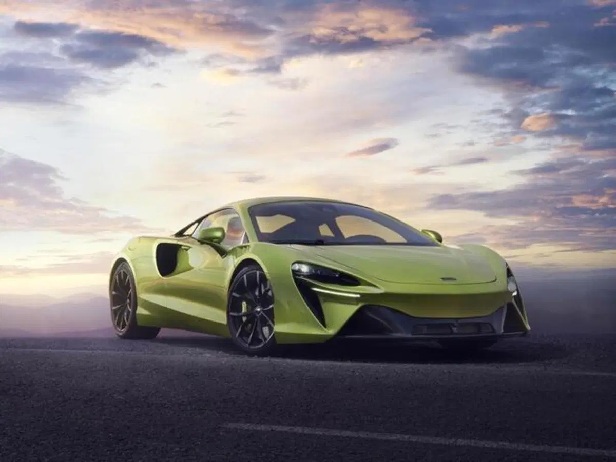 McLaren Artura Coupé  Artura Coupé 3.0 ssg8