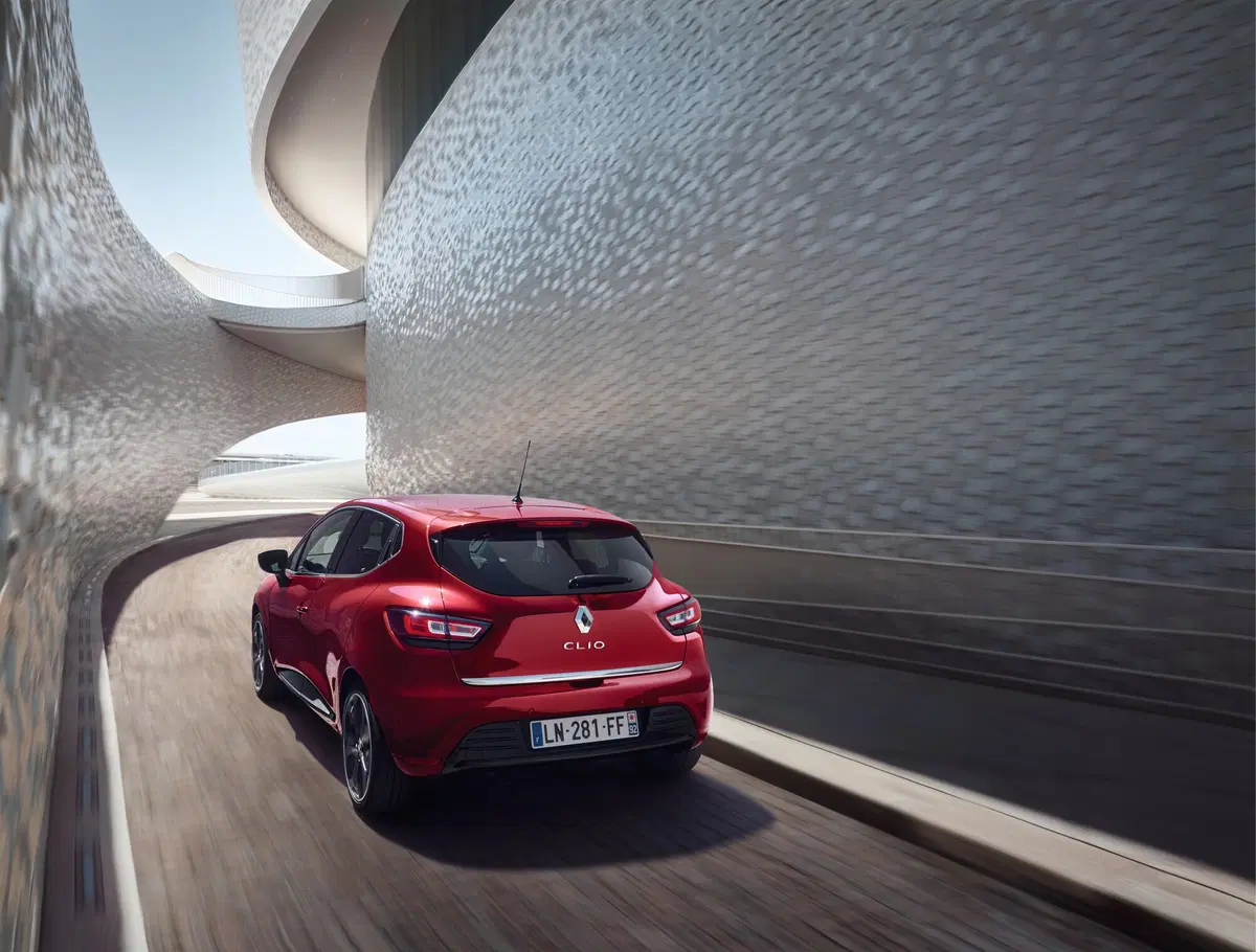 Renault Clio restyling: a scuola da Mégane (5)