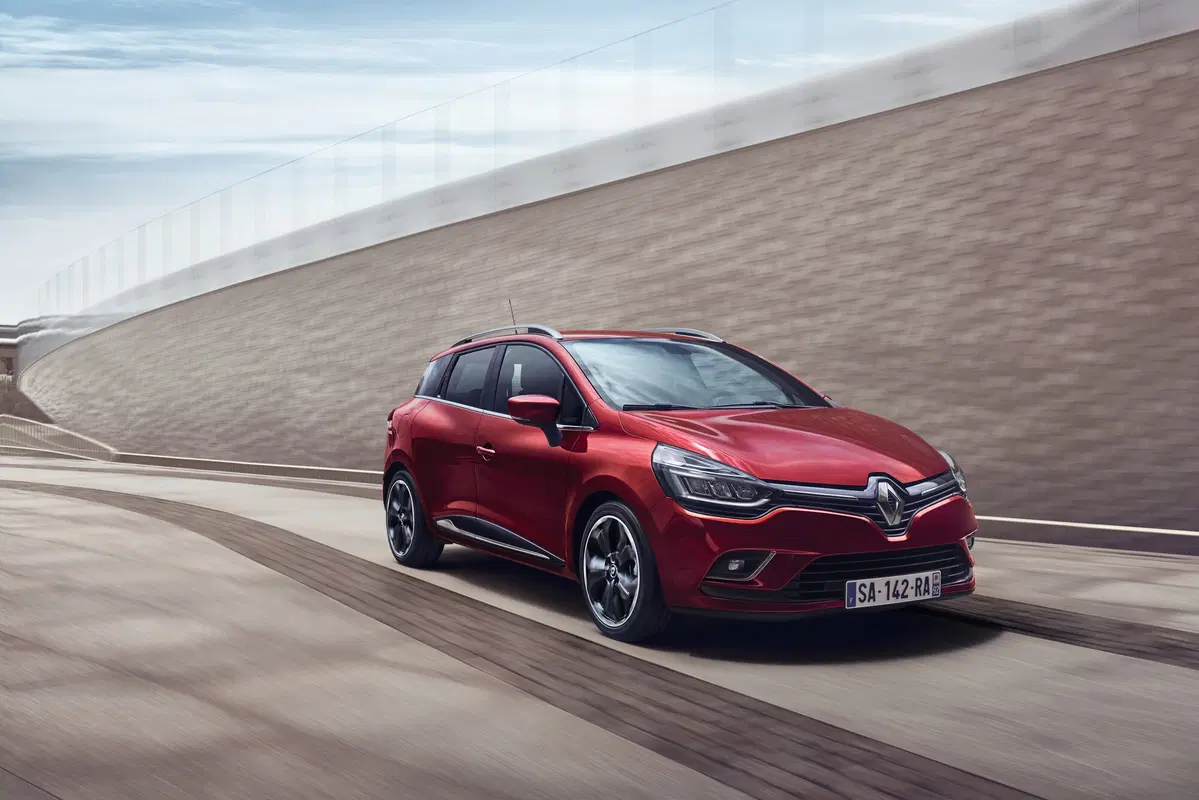 Renault Clio restyling: a scuola da Mégane (4)