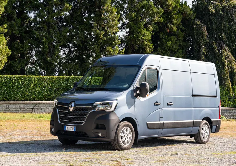 Renault Trucks Master Furgone (2021->>) (23)