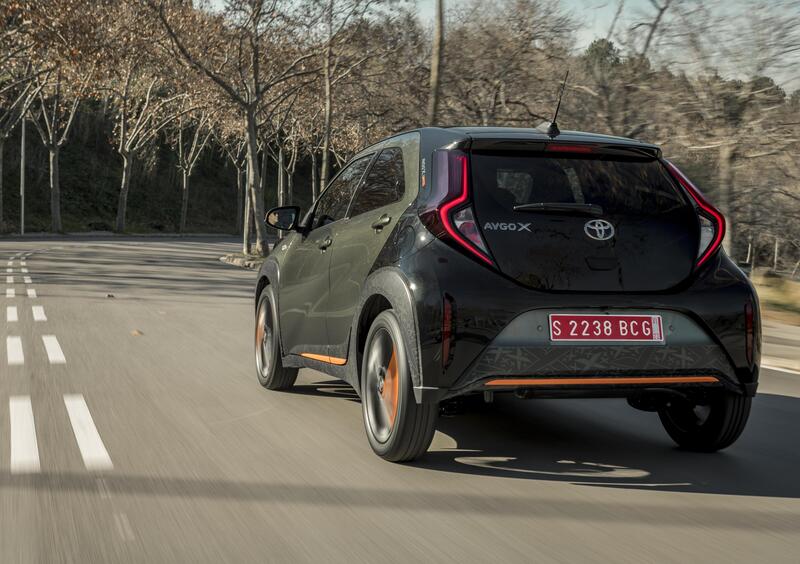 Aygo X utilizza la piattaforma TNGA-B, anche di Yaris