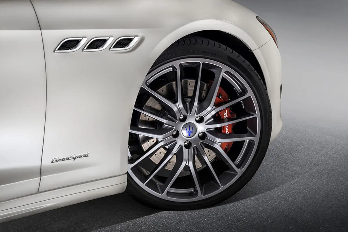 Nuova Maserati Quattroporte: l'ammiraglia che si rinnova ma rimane fedele a sé stessa (4)