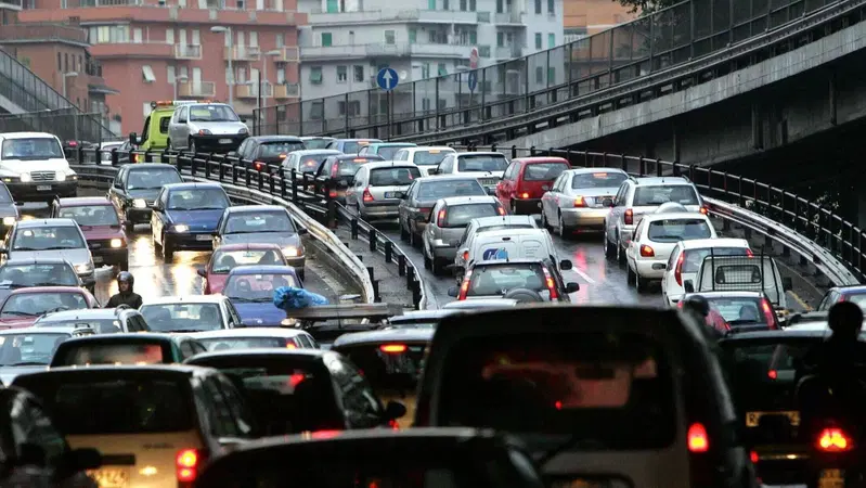 Non solo incentivi: il Governo prepara (finalmente) un piano per l'auto?