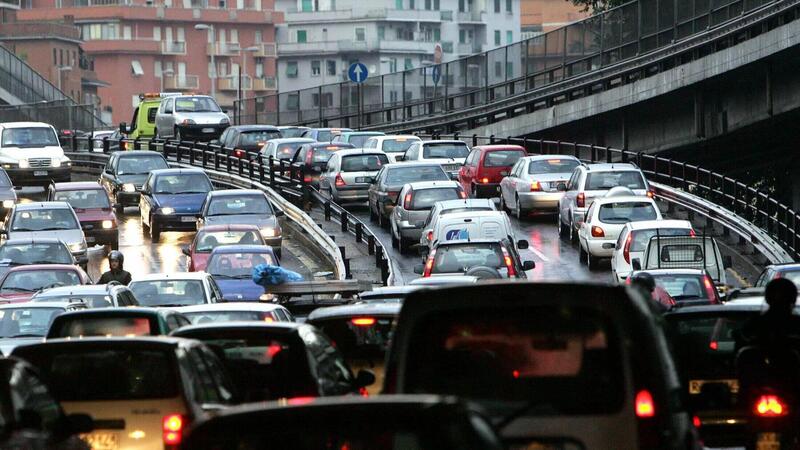 Non solo incentivi: il Governo prepara (finalmente) un piano per l&#039;auto?