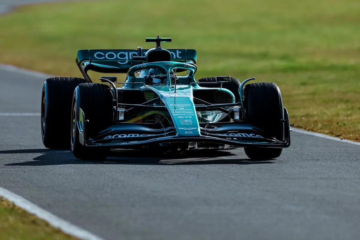 Formula 1. Aston Martin, shakedown a Silverstone per la AMR22 (2)