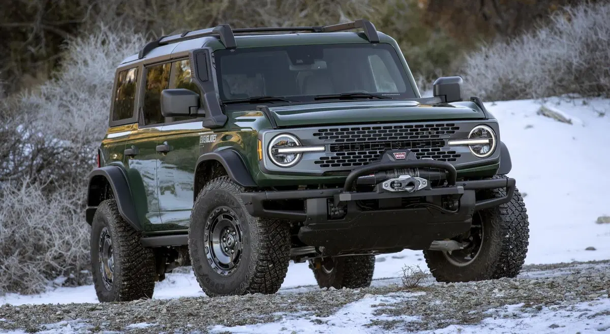 Ford Bronco Everglades, un turbo da 300 CV per entrare nei guadi degli States (18)