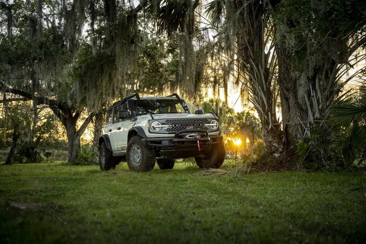 Ford Bronco Everglades, un turbo da 300 CV per entrare nei guadi degli States (21)