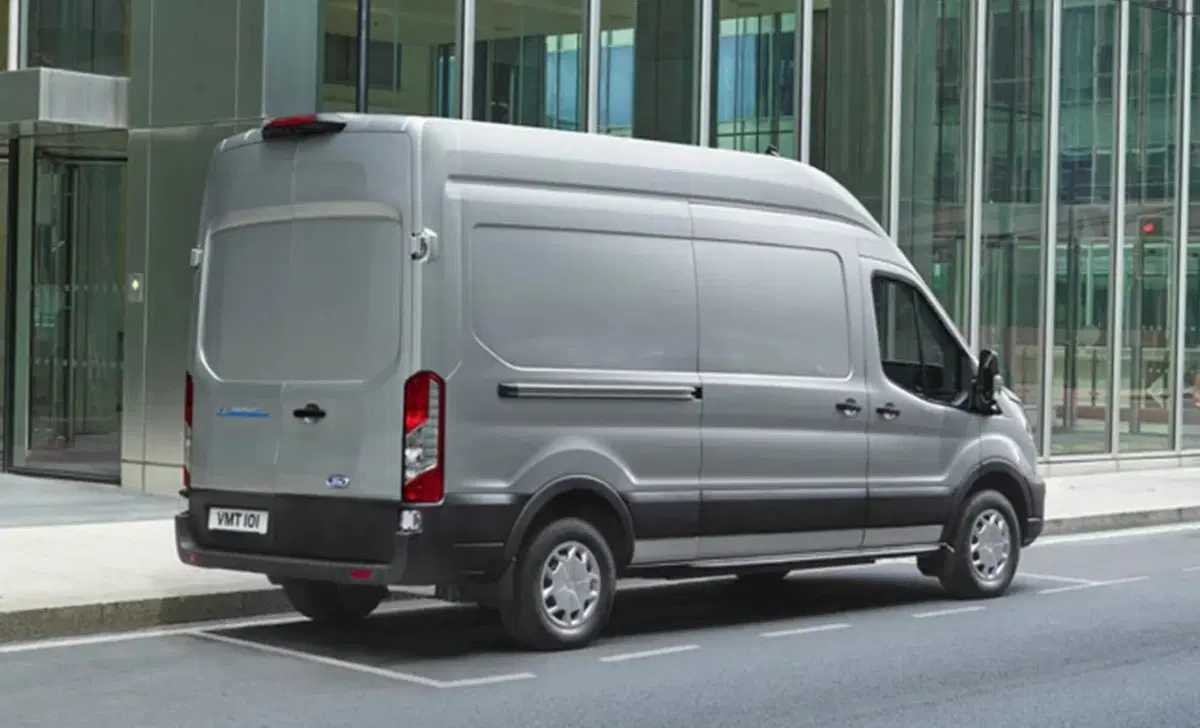 Ford E-Transit Furgone 390 Batteria 68kWh 269CV PL-TM-DC Furgone Trend (3)