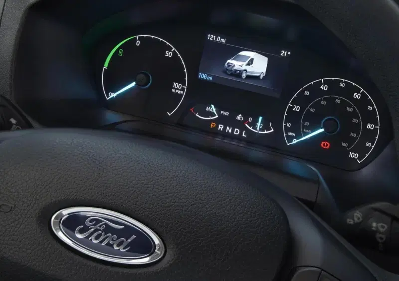 Ford E-Transit Telaio (4)