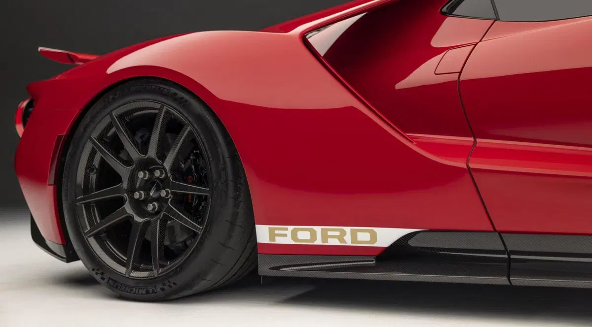 Ford GT 2022, la serie speciale dedicata ad Alan Mann presentata al Chicago Auto Show (8)