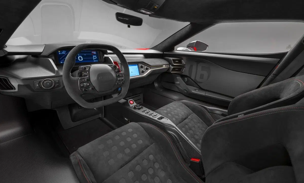 Ford GT 2022, la serie speciale dedicata ad Alan Mann presentata al Chicago Auto Show (12)