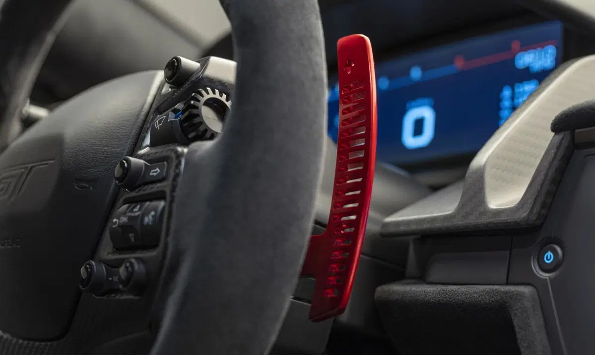Ford GT 2022, la serie speciale dedicata ad Alan Mann presentata al Chicago Auto Show (13)