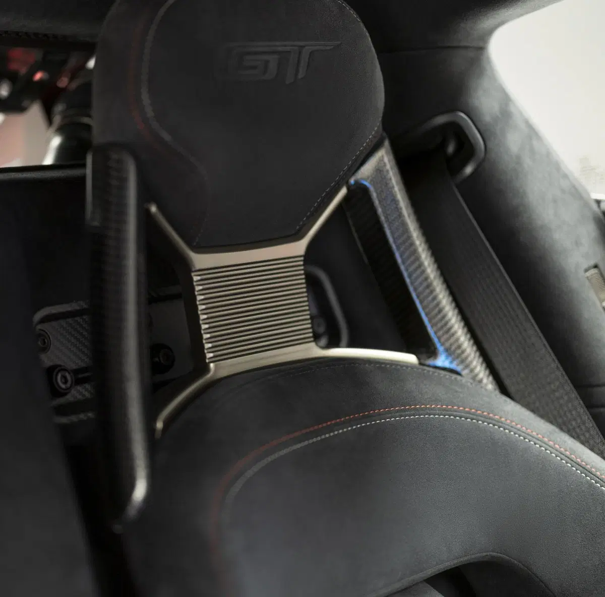 Ford GT 2022, la serie speciale dedicata ad Alan Mann presentata al Chicago Auto Show (17)