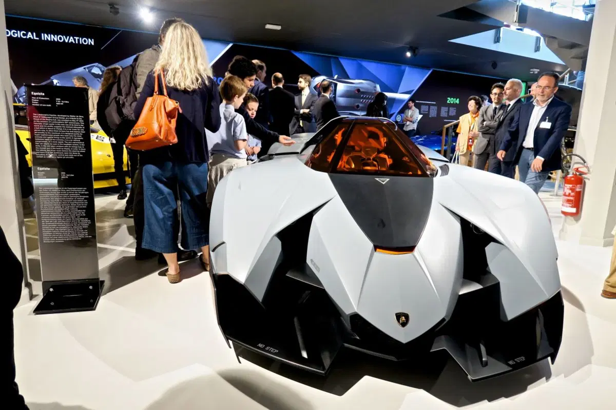 Visita a Sant'Agata, dov'è nato il mito Lamborghini Miura (3)