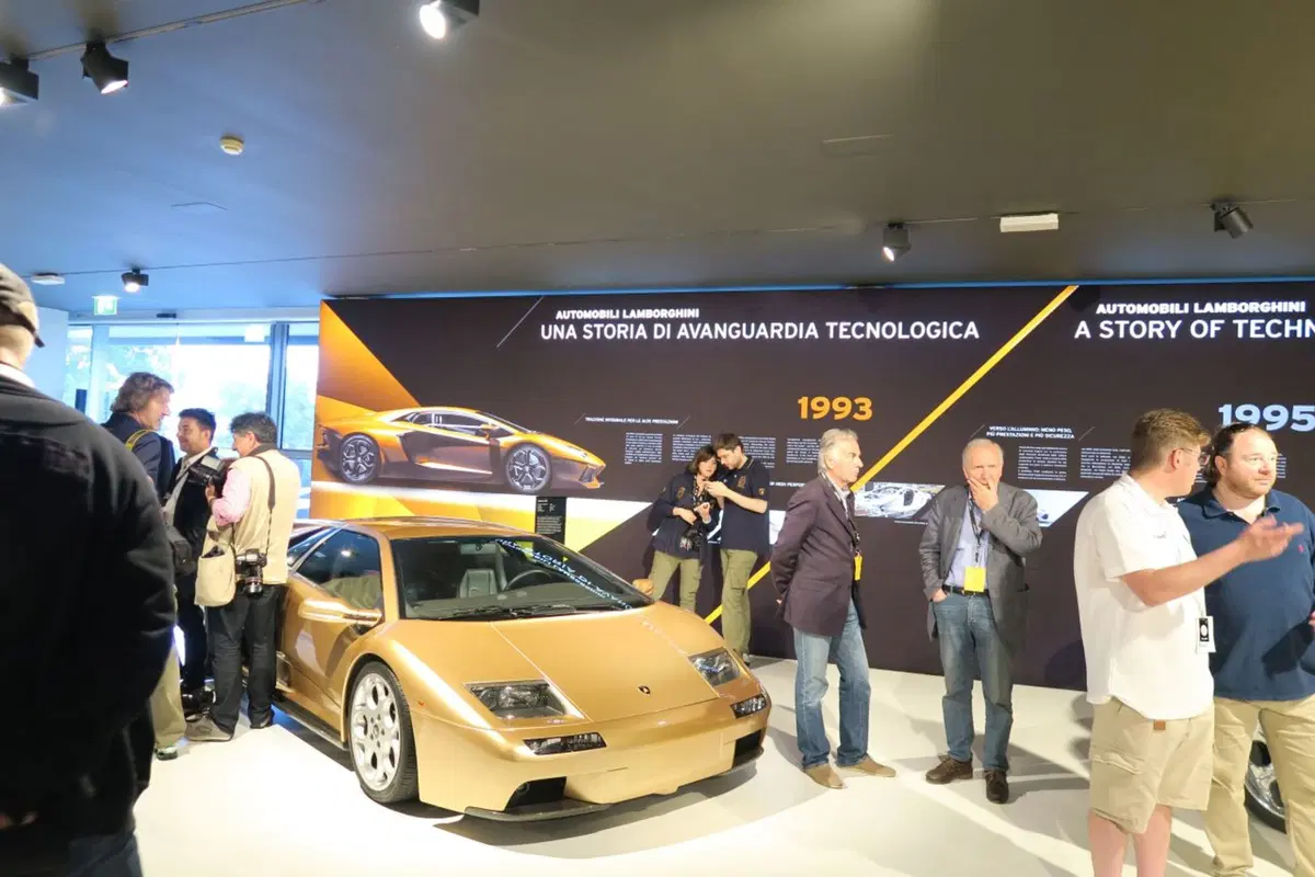 Visita a Sant'Agata, dov'è nato il mito Lamborghini Miura (8)