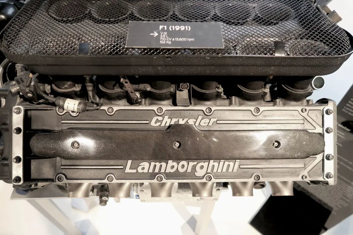 Visita a Sant'Agata, dov'è nato il mito Lamborghini Miura (18)