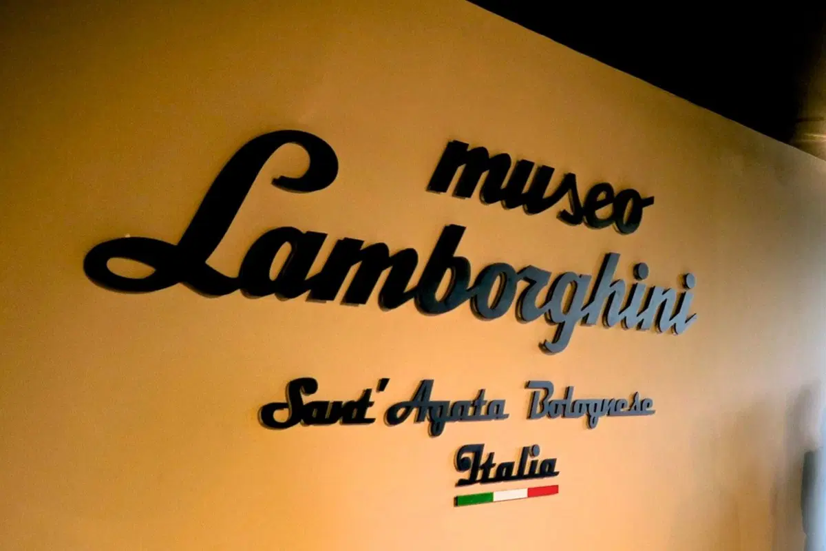 Visita a Sant'Agata, dov'è nato il mito Lamborghini Miura (22)