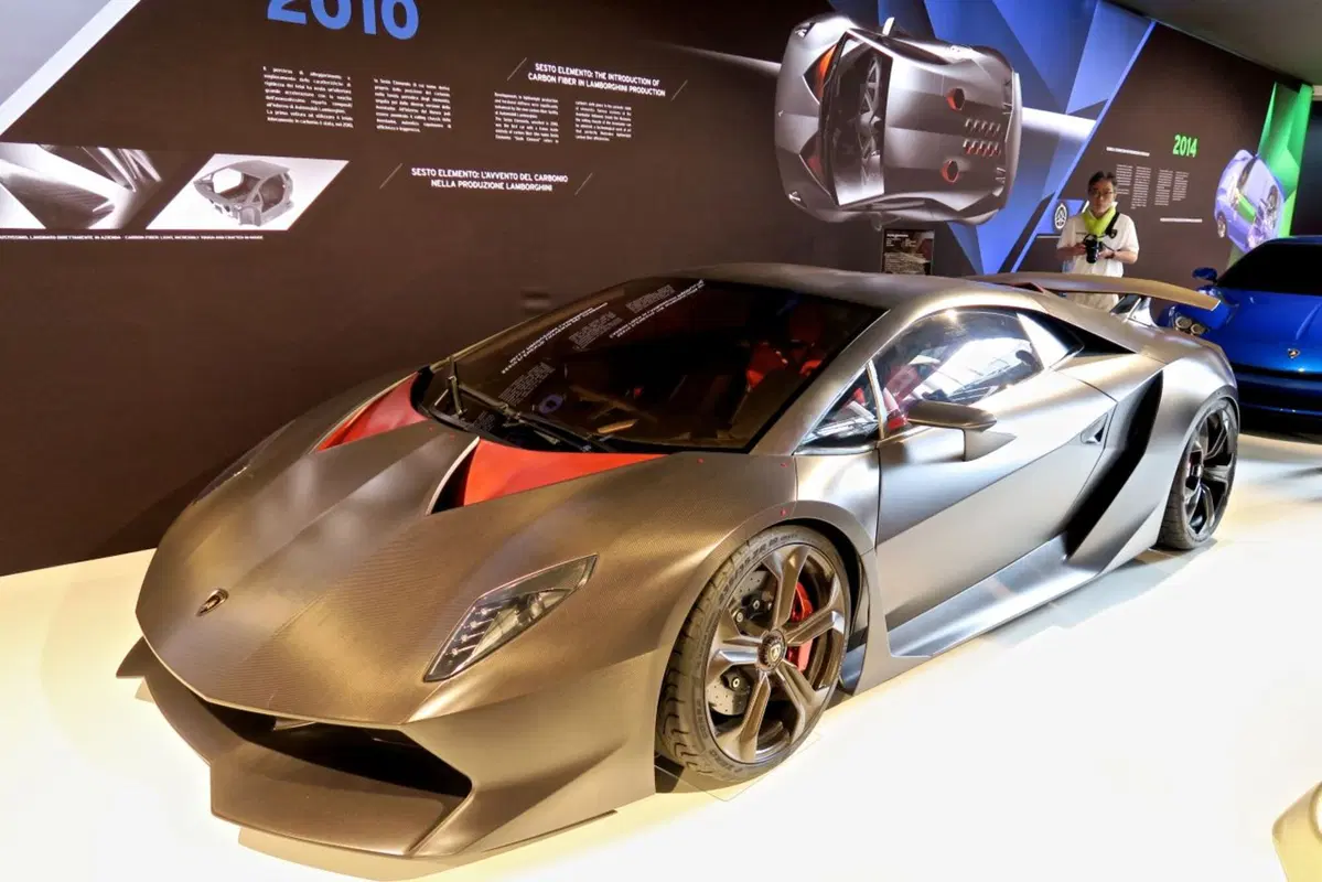 Visita a Sant'Agata, dov'è nato il mito Lamborghini Miura (25)