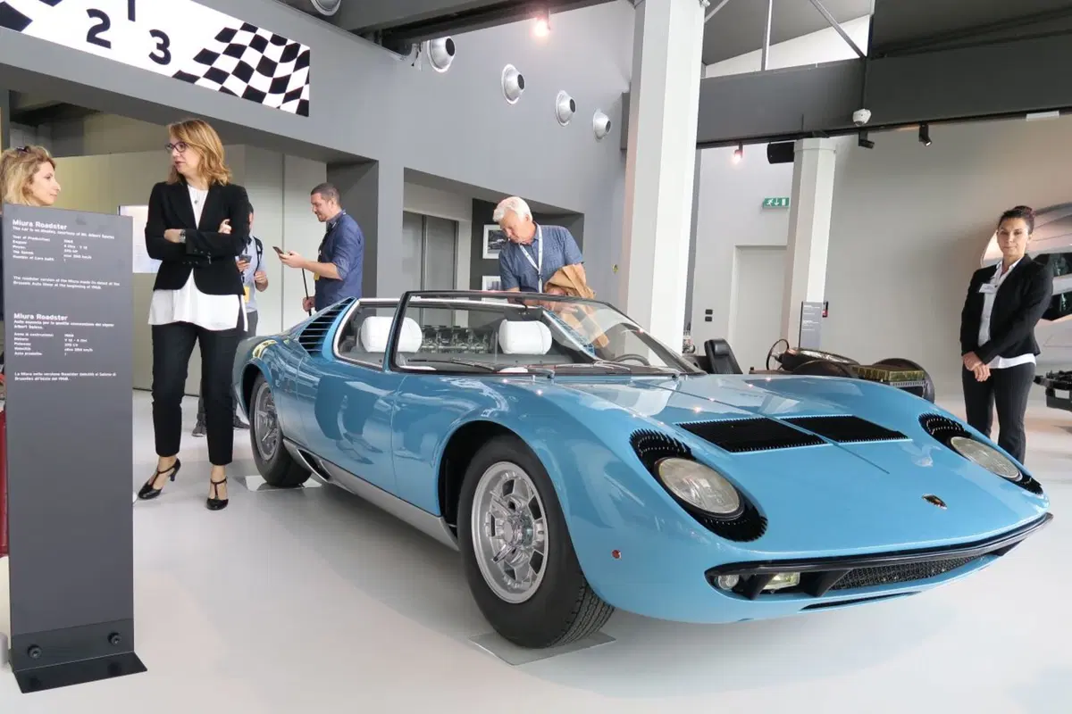 Visita a Sant'Agata, dov'è nato il mito Lamborghini Miura (38)
