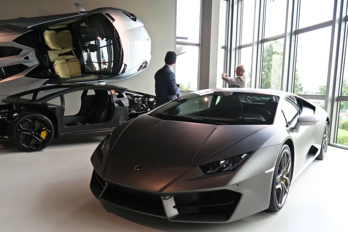 Visita a Sant'Agata, dov'è nato il mito Lamborghini Miura (41)