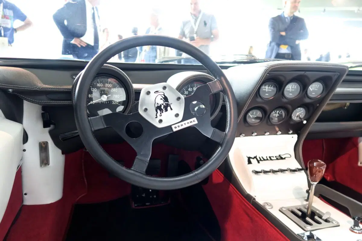 Visita a Sant'Agata, dov'è nato il mito Lamborghini Miura (50)