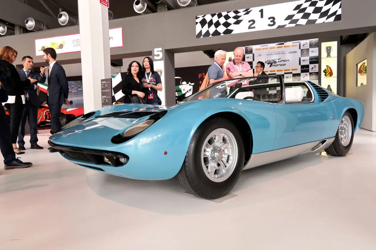 Visita a Sant'Agata, dov'è nato il mito Lamborghini Miura (53)