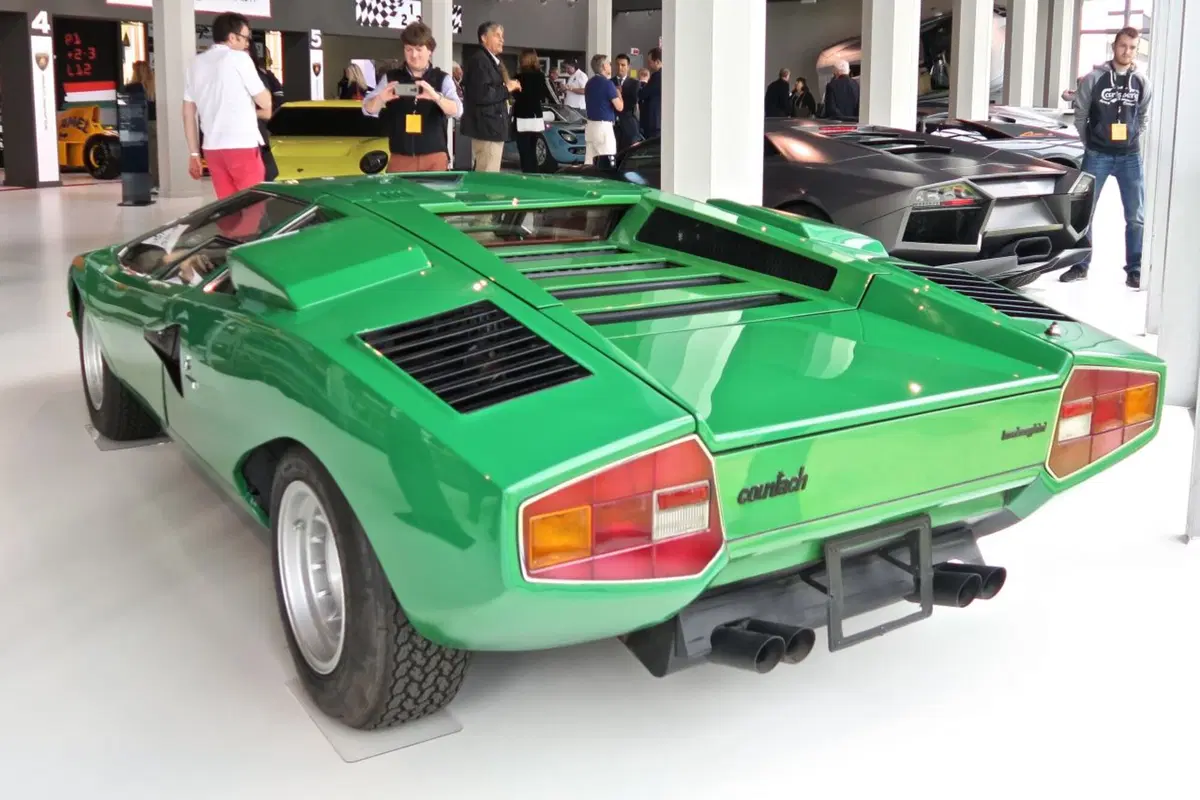 Visita a Sant'Agata, dov'è nato il mito Lamborghini Miura (59)