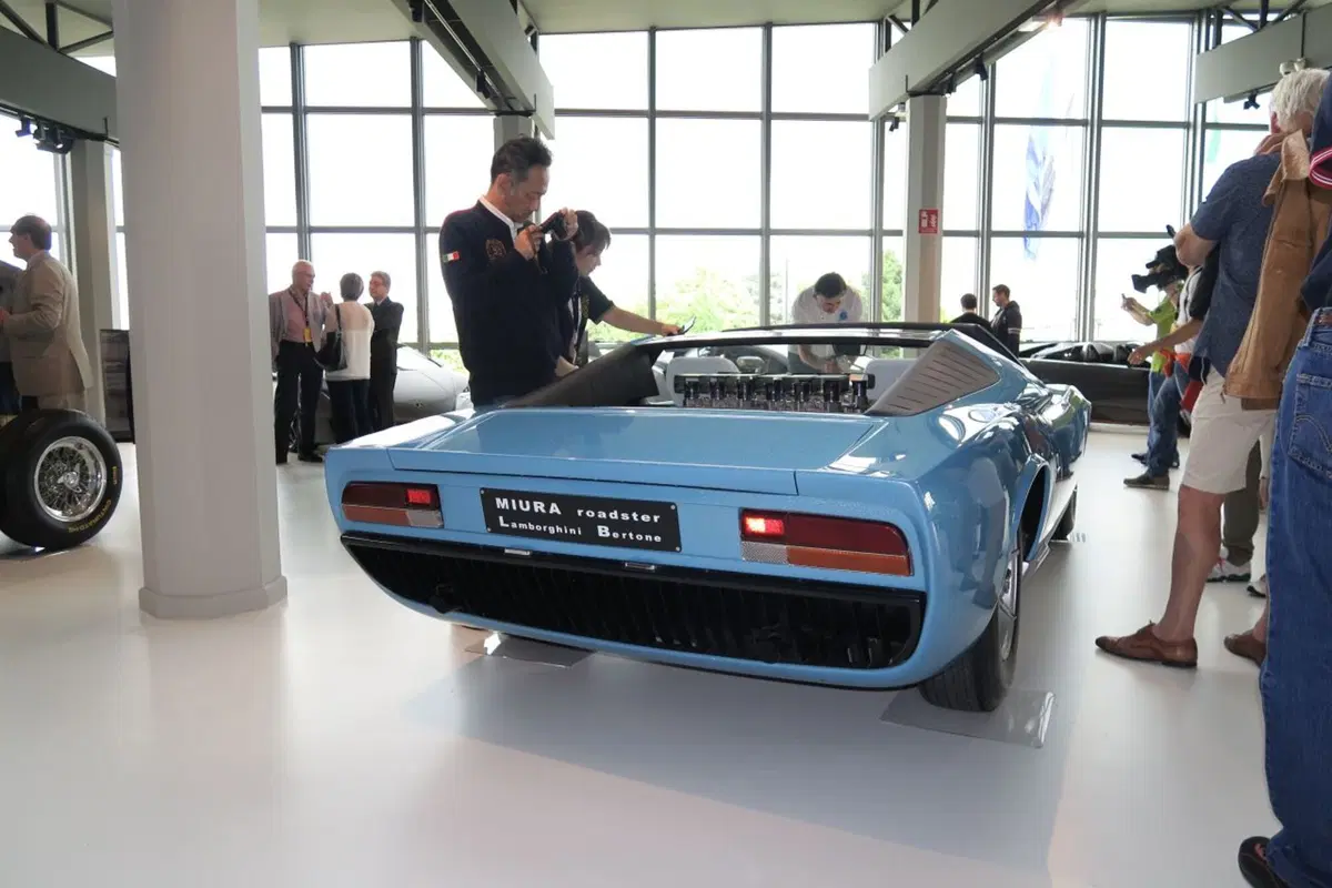 Visita a Sant'Agata, dov'è nato il mito Lamborghini Miura (72)