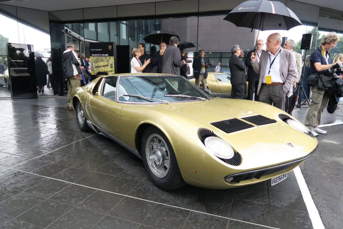 Visita a Sant'Agata, dov'è nato il mito Lamborghini Miura (92)