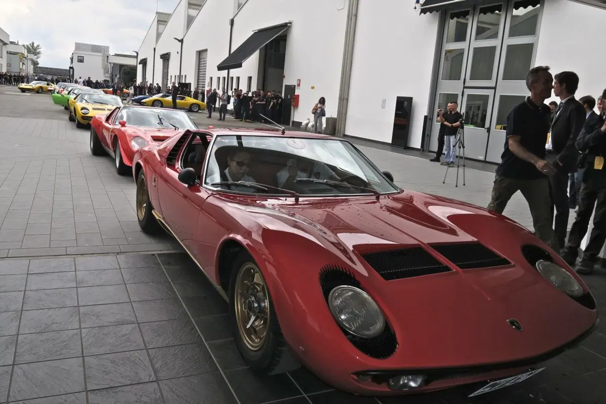 Visita a Sant'Agata, dov'è nato il mito Lamborghini Miura (136)