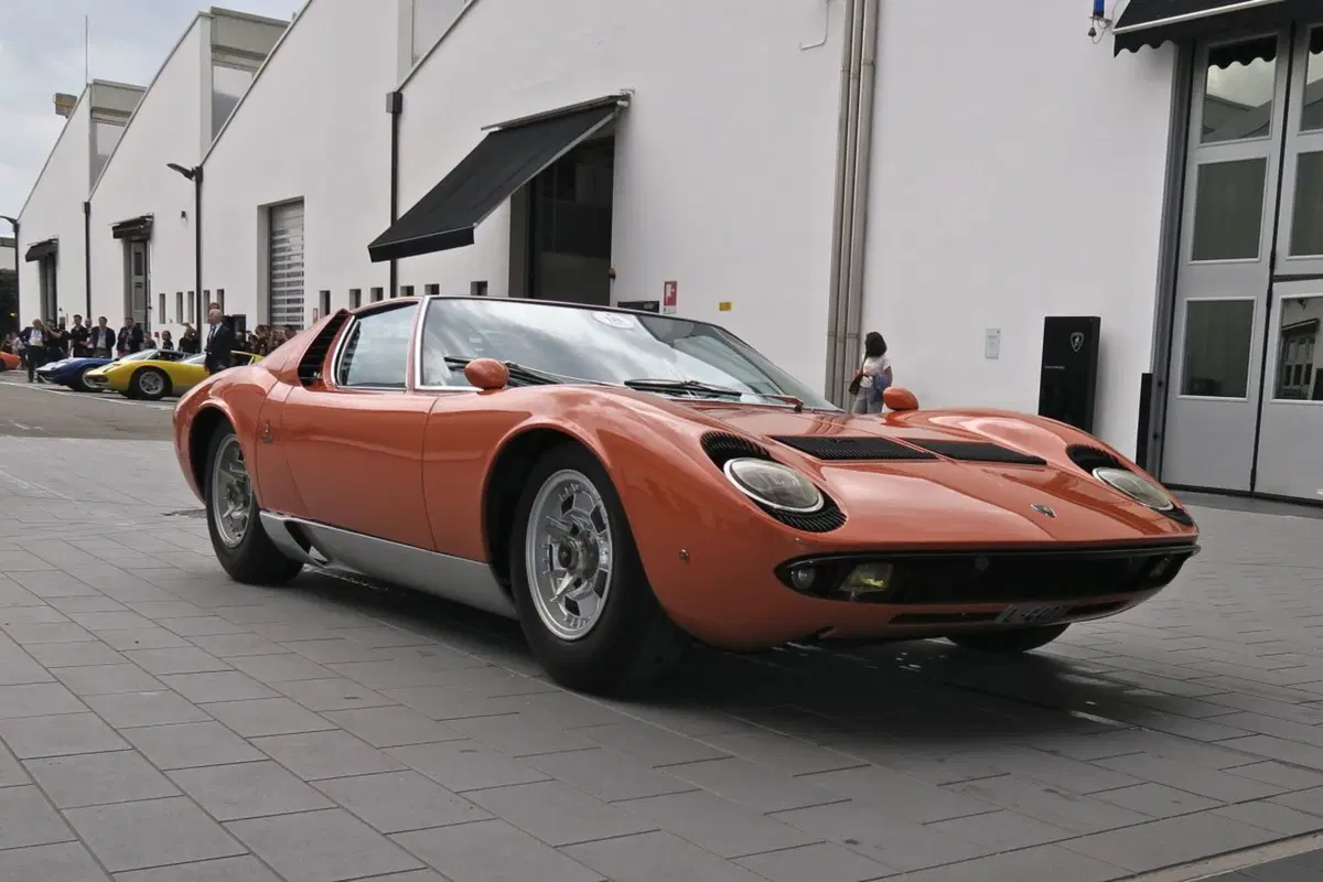 Visita a Sant'Agata, dov'è nato il mito Lamborghini Miura (137)