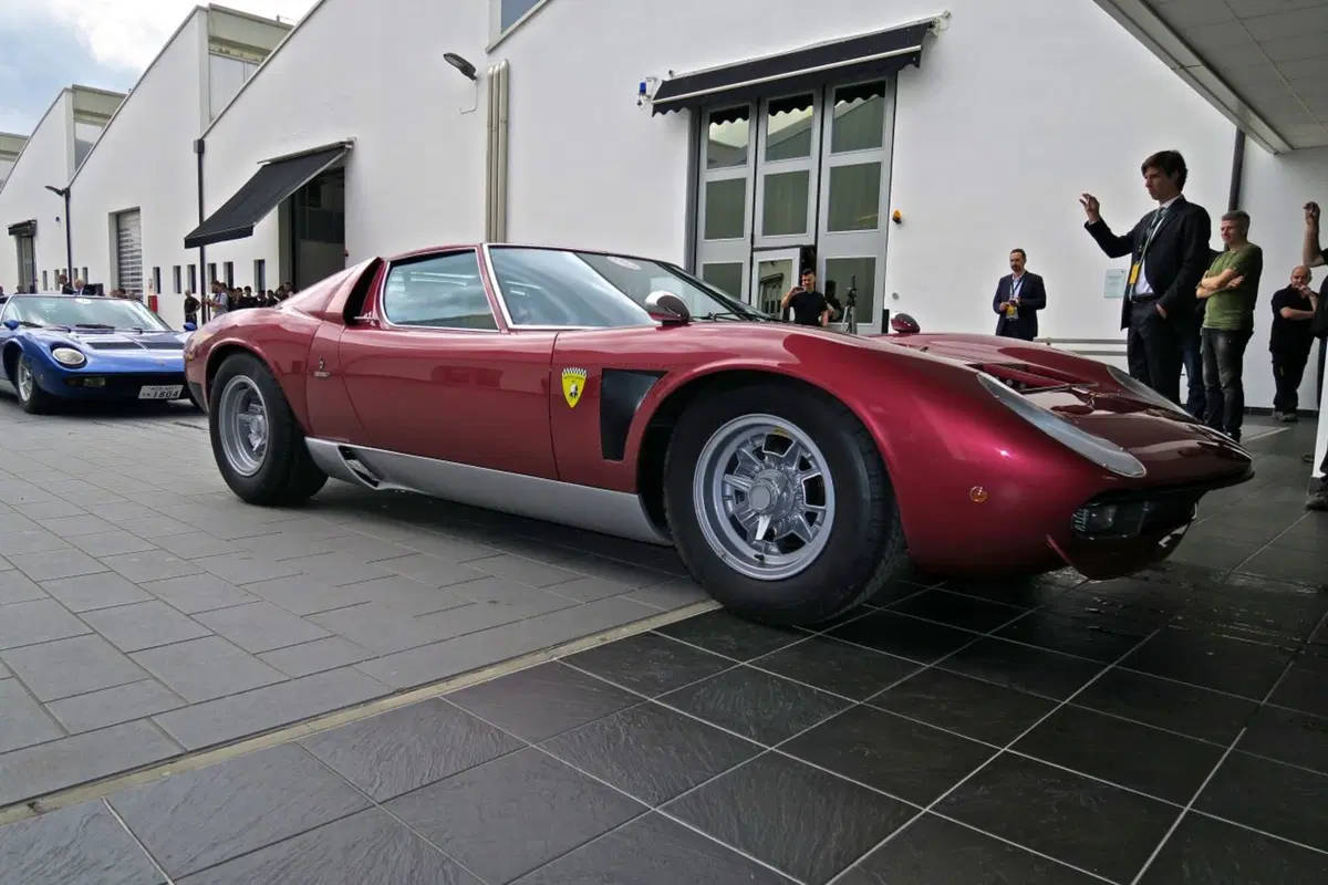 Visita a Sant'Agata, dov'è nato il mito Lamborghini Miura (139)