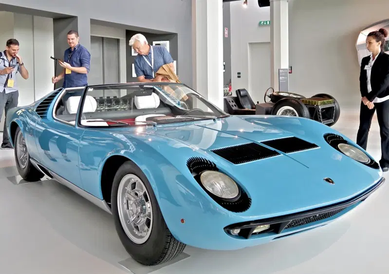 Visita a Sant'Agata, dov'&egrave; nato il mito Lamborghini Miura