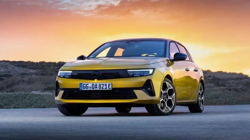 Opel Astra &egrave; tutta nuova, l'abbiamo guidata [Video]