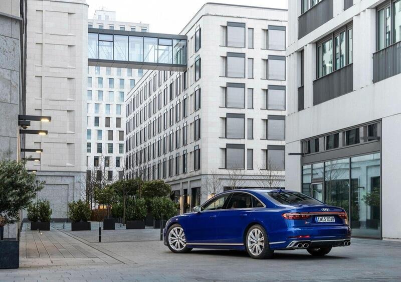 Audi S8 (10)