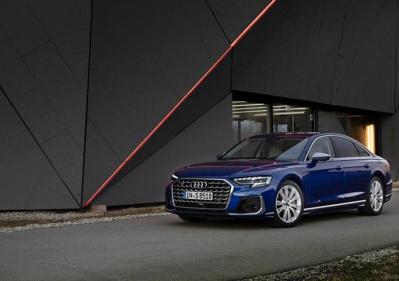 Audi S8 (2019->>) (8)