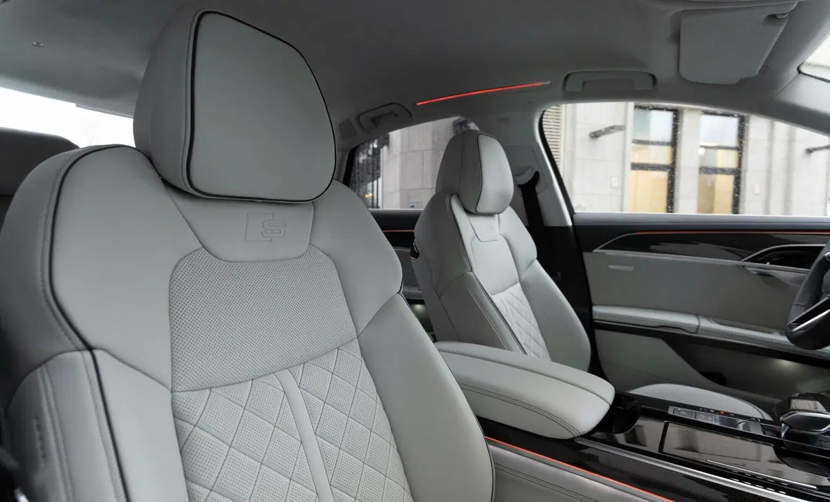 Audi S8 (2019-->>) (16)
