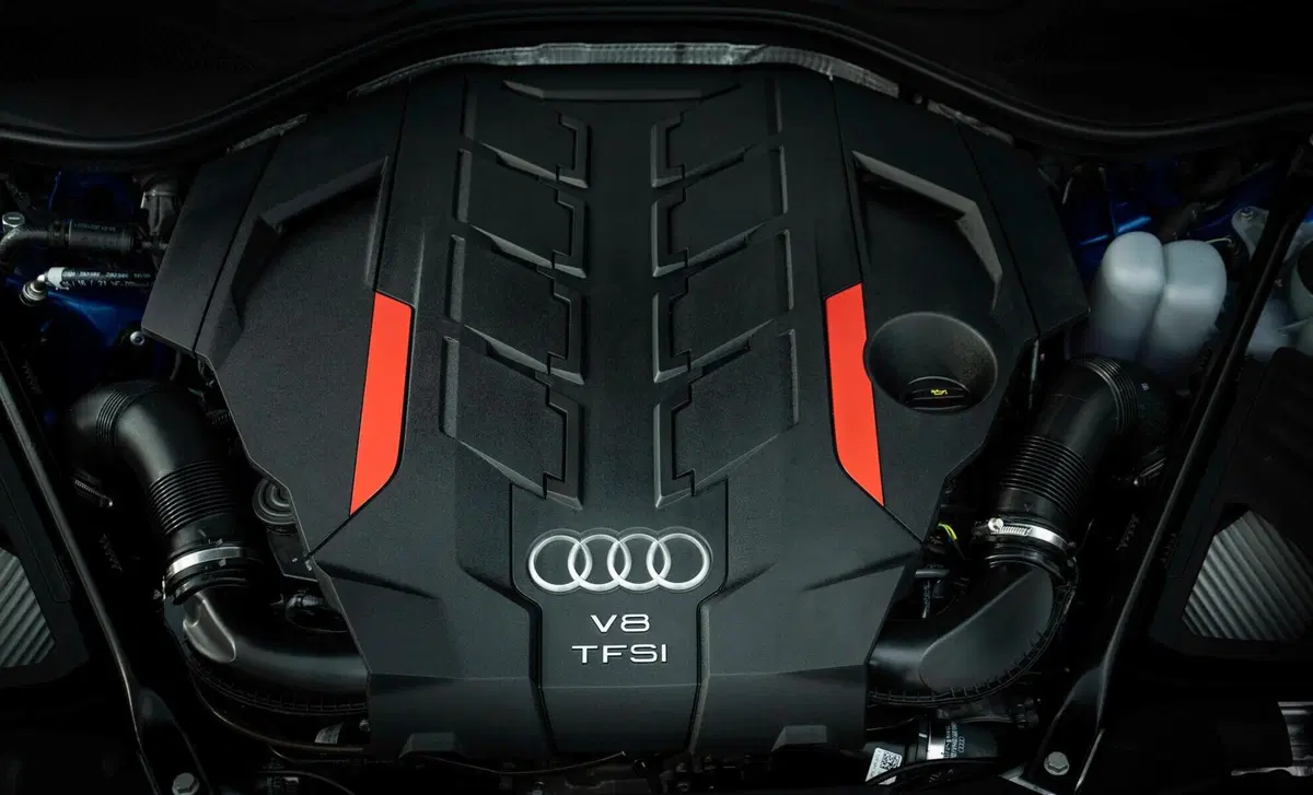 Audi S8 (2019-->>) (21)