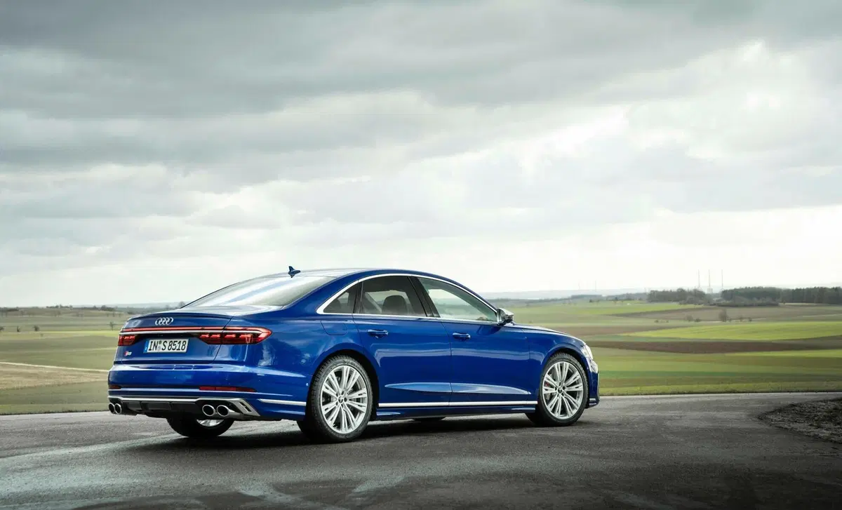 Audi S8 (2019-->>) (5)