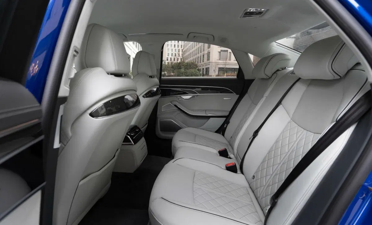 Audi S8 (2019-->>) (13)