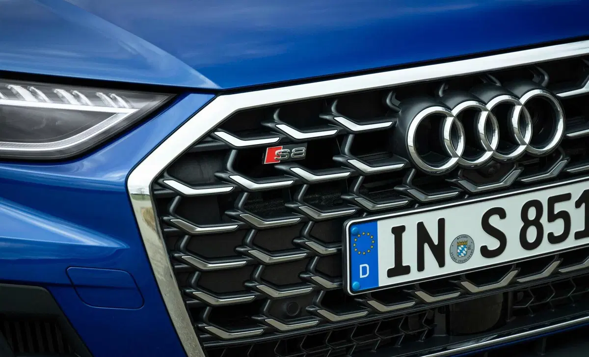 Audi S8 (2019-->>) (22)