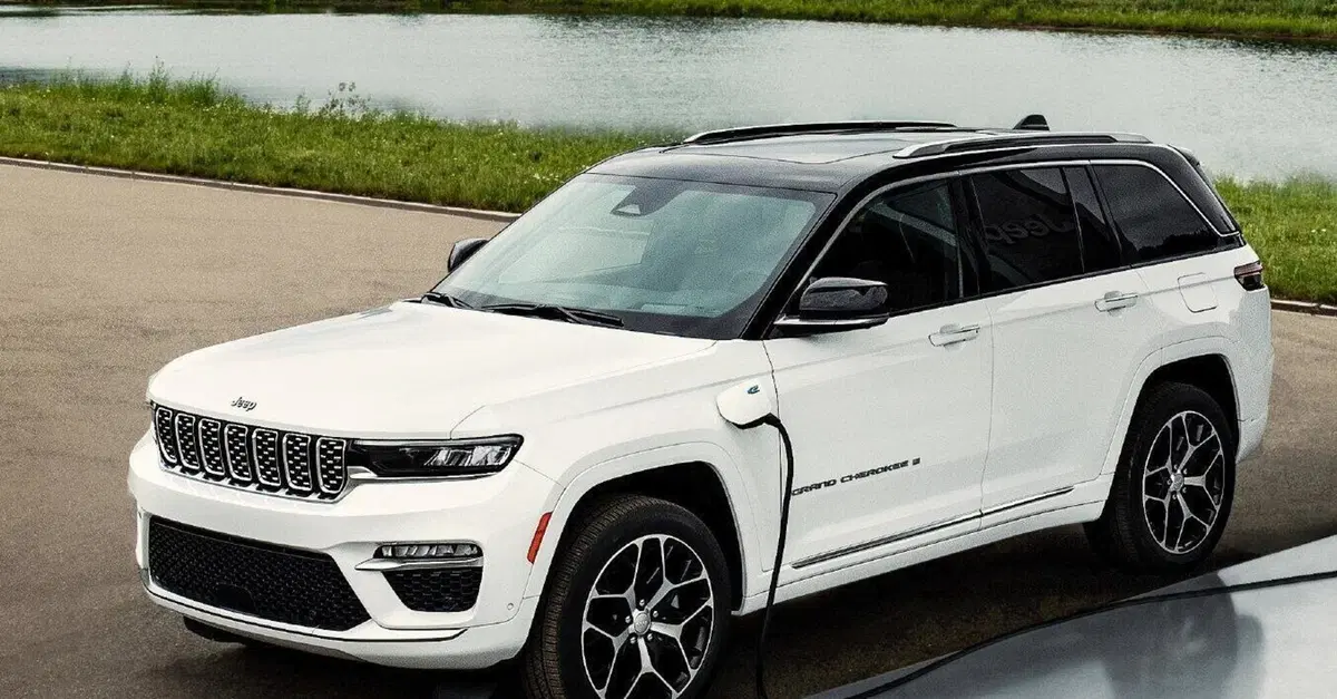Nuova Jeep Grand Cherokee, in pre-ordine l&rsquo;ibrida plug-in full optional 