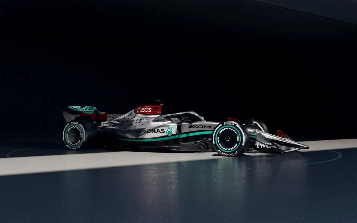 Formula 1: Mercedes, presentata la W13 di Hamilton e Russell (4)