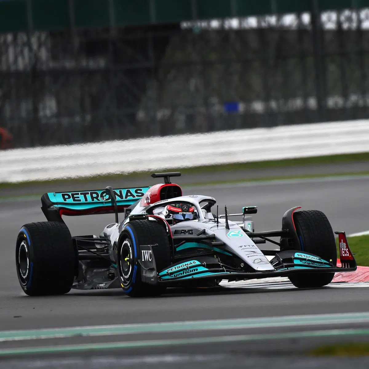 Formula 1, shakedown per la Mercedes W13 a Silverstone  (2)