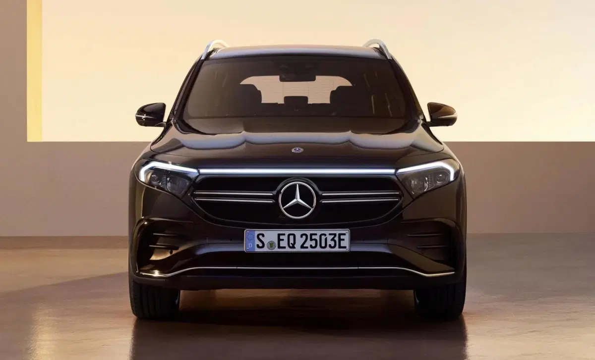 Mercedes-Benz EQB (23)