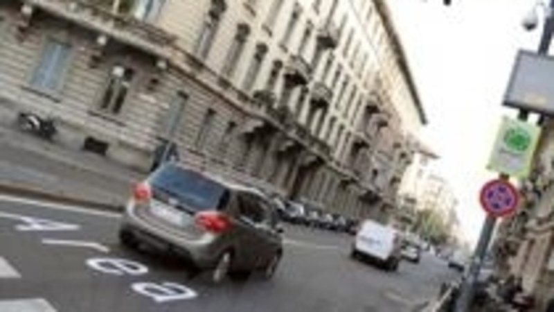 Milano ferma i veicoli diesel Euro 5 da ottobre 2022, ma ci sono deroghe e permessi [da definire]
